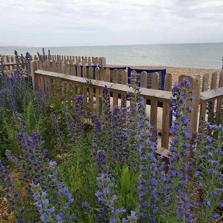 Beachfront Studio Певенси Экстерьер фото